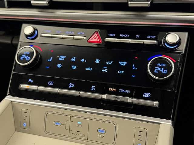 Hyundai Santa Fe 1.6 TGDi Plug-in Hybrid Ultimate 5dr 4WD Auto