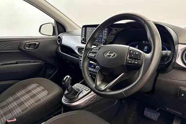 Hyundai i10 1.2 [79] Premium 5dr Auto [Nav]