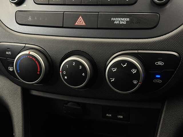 Hyundai i10 1.0 SE 5dr