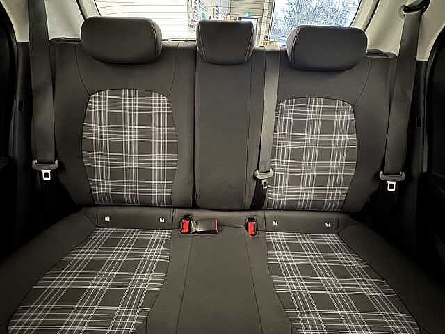 Hyundai i10 1.0 MPi Premium 5dr Auto