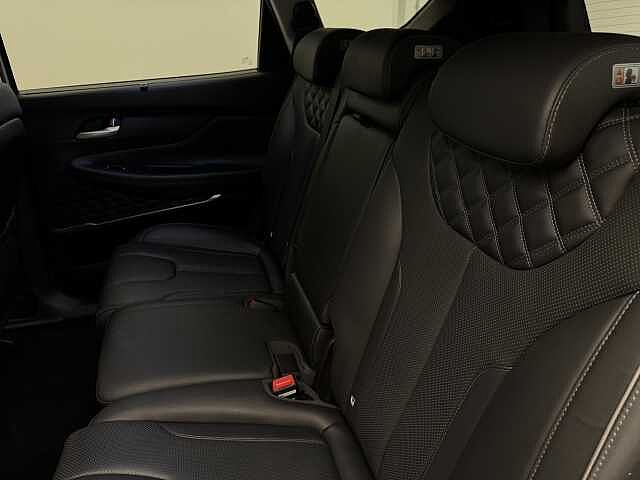 Hyundai Santa Fe 1.6 TGDi Hybrid Ultimate 5dr 4WD Auto