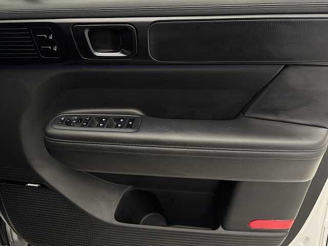 Hyundai Santa Fe 1.6 TGDi Plug-in Hybrid Calligraphy 5dr 4WD Auto