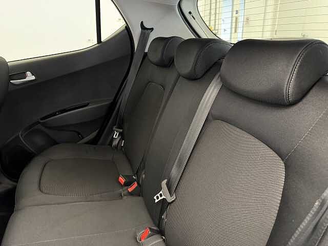 Hyundai i10 1.2 Premium SE 5dr Auto
