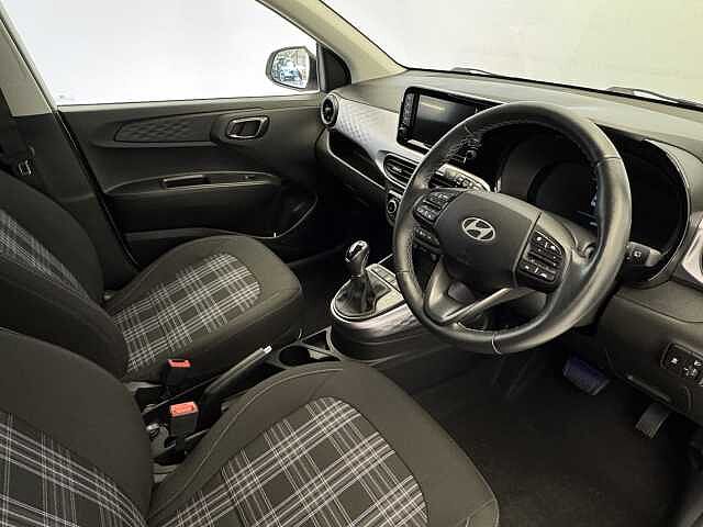 Hyundai I10 1.0 Premium 5dr Auto [Nav] White