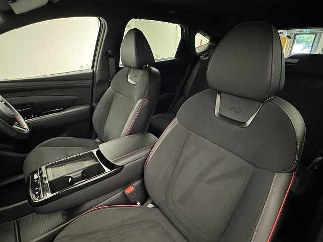 Hyundai Tucson 1.6T Plug-in Hybrid Premium 5dr Auto