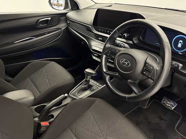 Hyundai BAYON 1.0 TGDi 48V MHEV Premium 5dr DCT Red