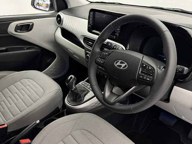 Hyundai i10 1.2 [79] Premium 5dr Auto [Nav]