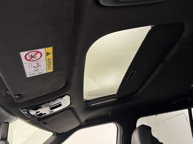 Hyundai SANTA FE 1.6 TGDi Hybrid Calligraphy 5dr 4WD Auto White