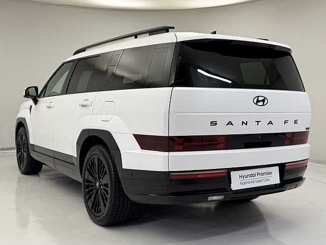 Hyundai SANTA FE 1.6 TGDi Hybrid Calligraphy 5dr 4WD Auto White